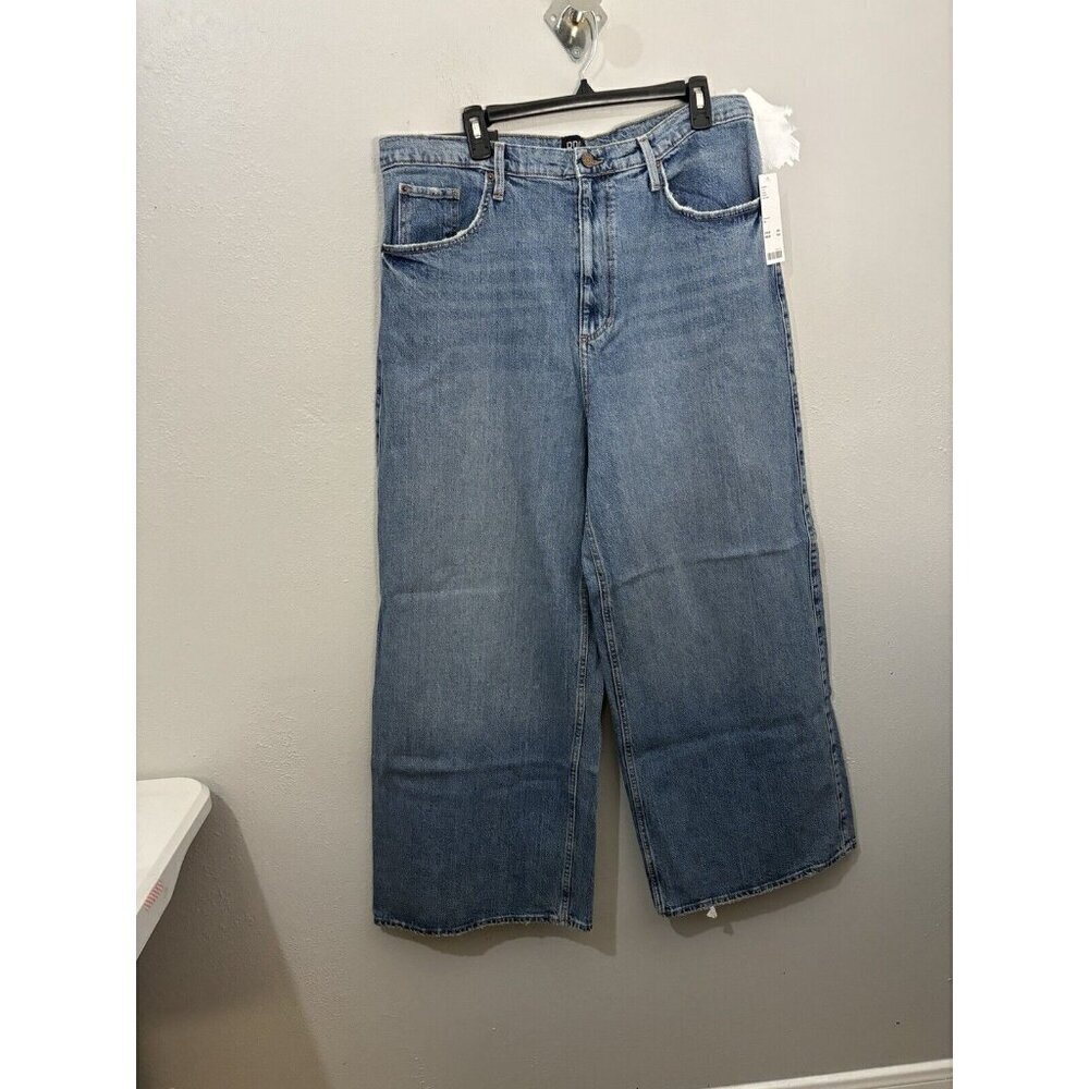 BDG Urban Outfitters A Wide Denim Jeans Women 35 Medium Wash Raw Hem
